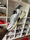 Tenis Nike V2K