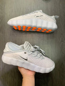Tenis Nike Mind
